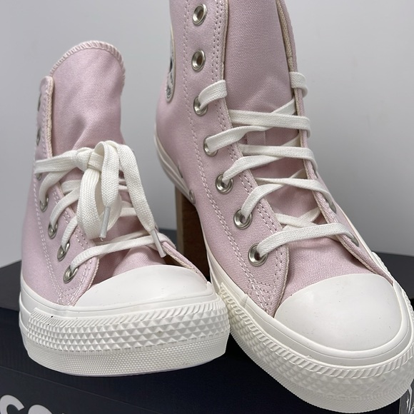 Converse WMNS CTAS HI
BARELY ROSE/VINTAGE WHITE A03740C Sneakers - Picture 6 of 16